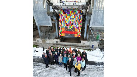 Die CabriO-Luftseilbahn hat  ihre Winterdecke erhalten