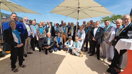 Tafelgesellschaft zum Goldenen Fisch zu Gast in Stansstad
