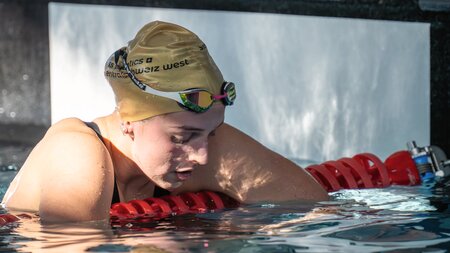 Doppelgold für Shayenne Waser an den Schweizer Meisterschaften im Schwimmen