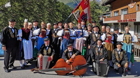 Ein Blick hinter die Kulissen von 60 Jahren Trachtengruppe Ennetbürgen