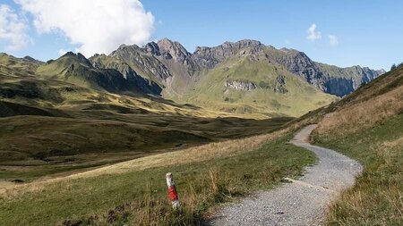 Nidwaldner Wanderwege – Unterwegs im Karstgebiet am Graustock | © Nidwaldner Wanderwege