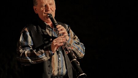 Galerie Stans – Wiedereröffnung «Salon der Gegenwart» mit Musiksalon | © Galerie Stans